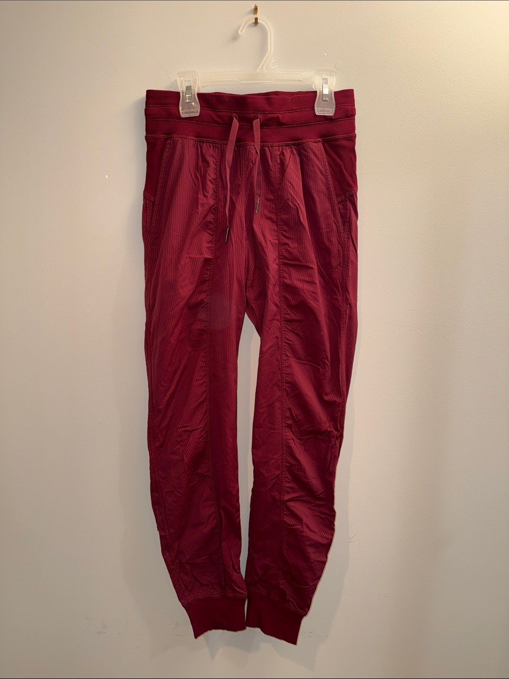 Lululemon Women’s Maroon Drawstring Joggers